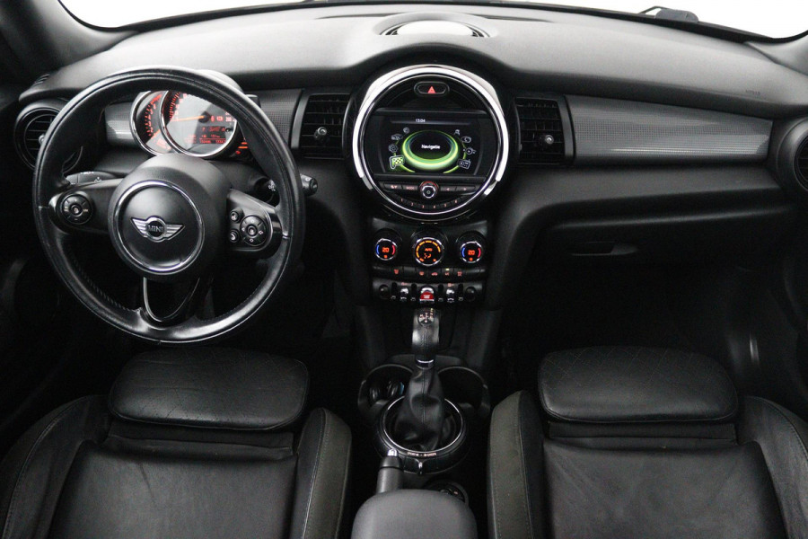 MINI Mini 1.5 Cooper Chili Business (PANORAMADAK, NAVIGATIE, AUTOMAAT, CRUISE CONTROL, PARKEERSENSOREN, LEER, NL-AUTO)
