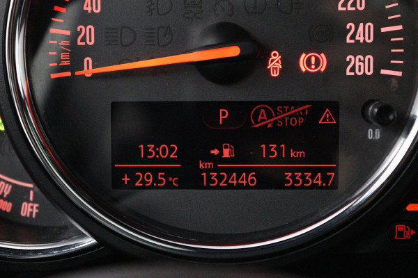 MINI Mini 1.5 Cooper Chili Business (PANORAMADAK, NAVIGATIE, AUTOMAAT, CRUISE CONTROL, PARKEERSENSOREN, LEER, NL-AUTO)