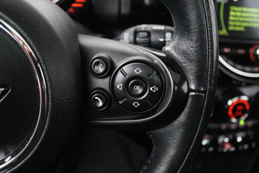 MINI Mini 1.5 Cooper Chili Business (PANORAMADAK, NAVIGATIE, AUTOMAAT, CRUISE CONTROL, PARKEERSENSOREN, LEER, NL-AUTO)