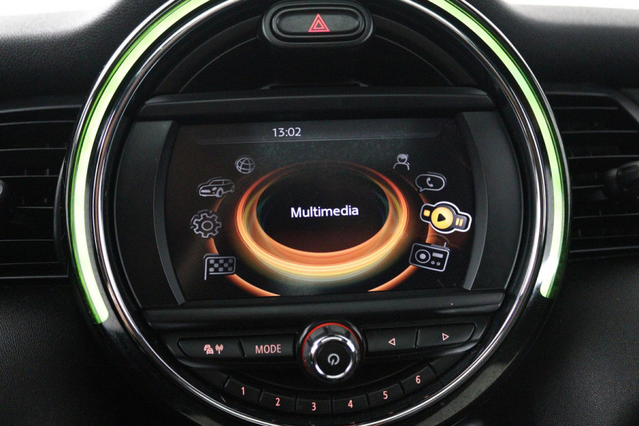 MINI Mini 1.5 Cooper Chili Business (PANORAMADAK, NAVIGATIE, AUTOMAAT, CRUISE CONTROL, PARKEERSENSOREN, LEER, NL-AUTO)