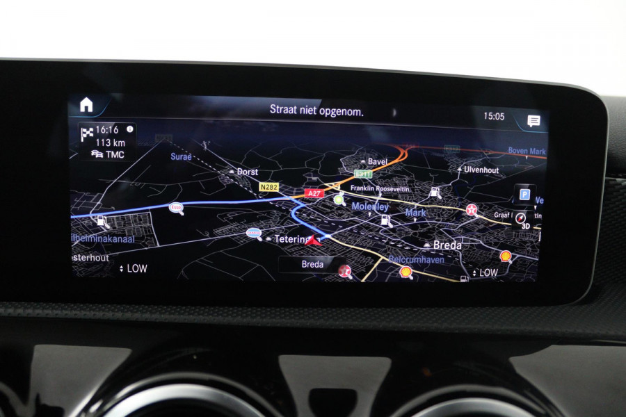 Mercedes-Benz A-Klasse 180 Advantage (PARKEERSENSOREN, ACHTERUITRIJCAMERA, CRUISE CONTROL, NAVIGATIE, NL-AUTO)