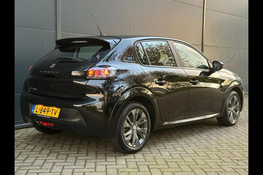 Peugeot e-208 EV Active Pack 50 kWh 1STE EIG | NAVI | KEYLESS | BTW