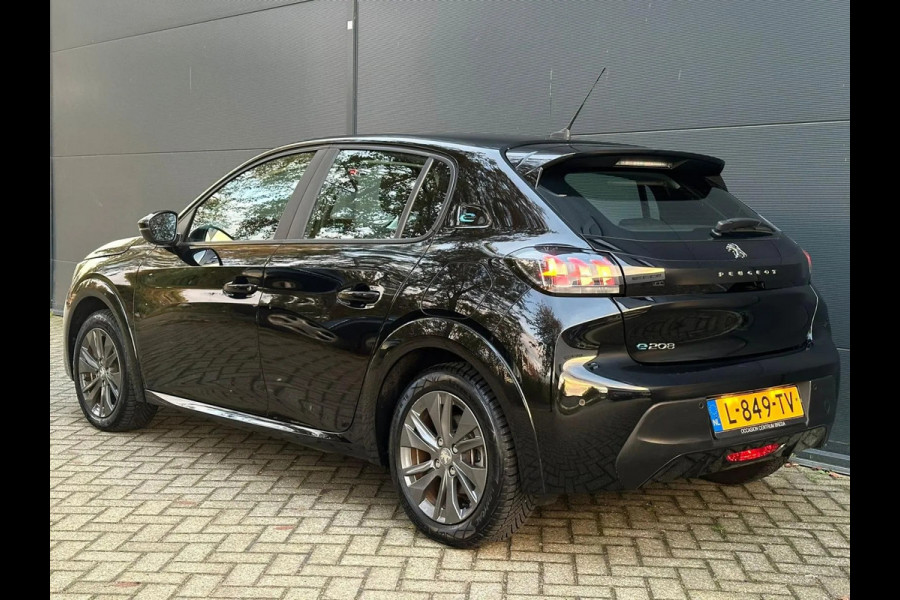Peugeot e-208 EV Active Pack 50 kWh 1STE EIG | NAVI | KEYLESS | BTW