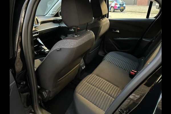 Peugeot e-208 EV Active Pack 50 kWh 1STE EIG | NAVI | KEYLESS | BTW