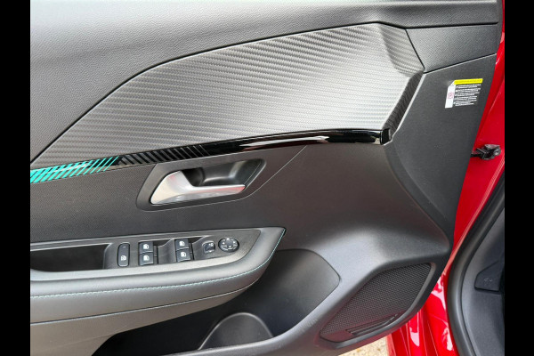 Peugeot 208 1.2 PureTech Blue Lease Allure NAVI | CARPLAY | CAMERA | 1STE EIGENAAR | PDC | BTW | NWE APK