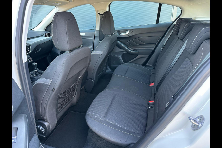 Ford Focus 1.0 EcoBoost Trend Edition Business 1STE EIGEN | NAVI | PDC | CARPLAY | BTW