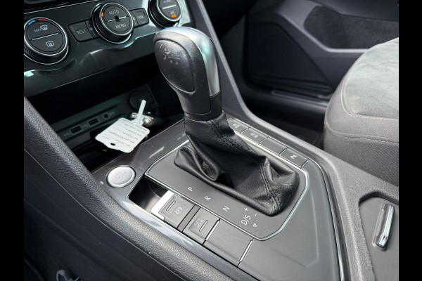 Volkswagen Tiguan 1.5 TSI ACT Highline R-Line NAVI | CARPLAY | AUTOMAAT | PDC | NWE APK