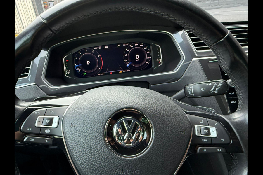 Volkswagen Tiguan 1.5 TSI ACT Highline R-Line NAVI | CARPLAY | AUTOMAAT | PDC | NWE APK