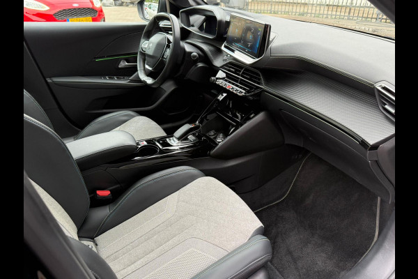 Peugeot e-208 EV GT 350 50 kWh 1STE EIGENAAR | DIGITAL DASH | CAMERA | PANO | CARPLA | KEYLESS | PDC | BTW