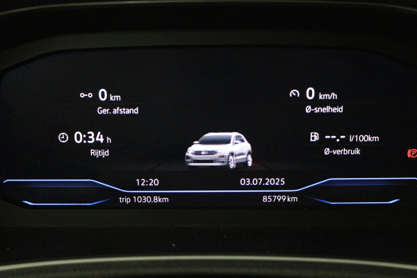 Volkswagen T-Roc 1.5 TSI Sport Business R (PARKEERSENSOREN, ACHTERUITRIJCAMERA, STOELVERWARMING, NAVIGATIE)