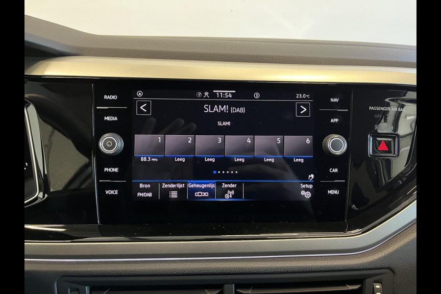 Volkswagen Polo 1.0 TSI Move AUT 70kW Navigatie Apple Carplay/ Android Auto Camera Parkeersensoren Adaptive Cruise Control Stoelverwarming Virtual Cockpit Climate Control