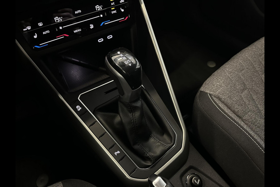 Volkswagen Polo 1.0 TSI Move AUT 70kW Navigatie Apple Carplay/ Android Auto Camera Parkeersensoren Adaptive Cruise Control Stoelverwarming Virtual Cockpit Climate Control