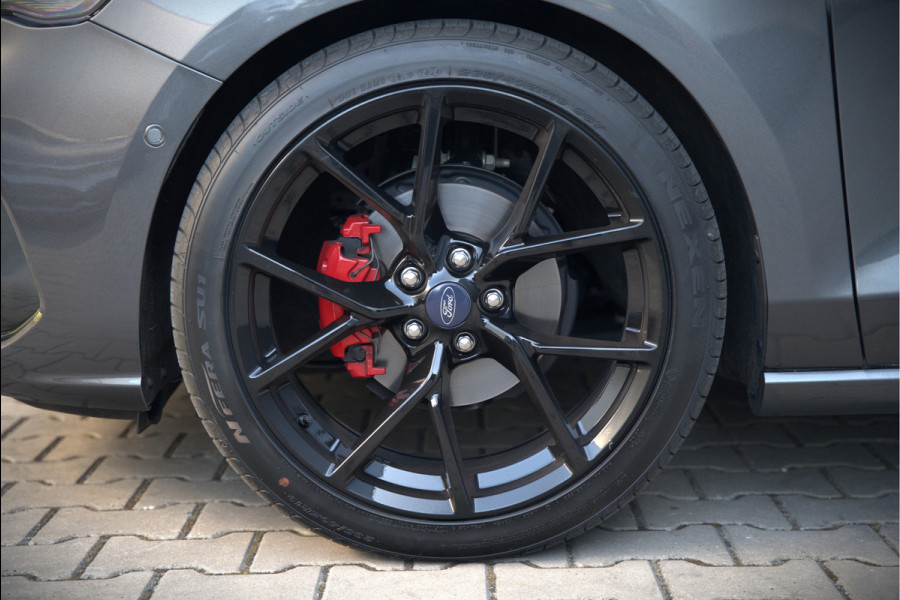 Ford Focus 1.0 EcoBoost Hybrid ST Line X | Bang & Olufsen | Panoramadak | Stuurverwarming | Stoelverwarming | Dodehoekdetectie | Adaptive Cruise Control | Camera | Elektrische Stoel | Keyless | LED | B&O | Leer | Automaat | BTW | Fa