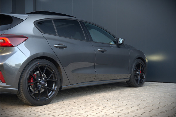 Ford Focus 1.0 EcoBoost Hybrid ST Line X | Bang & Olufsen | Panoramadak | Stuurverwarming | Stoelverwarming | Dodehoekdetectie | Adaptive Cruise Control | Camera | Elektrische Stoel | Keyless | LED | B&O | Leer | Automaat | BTW | Fa