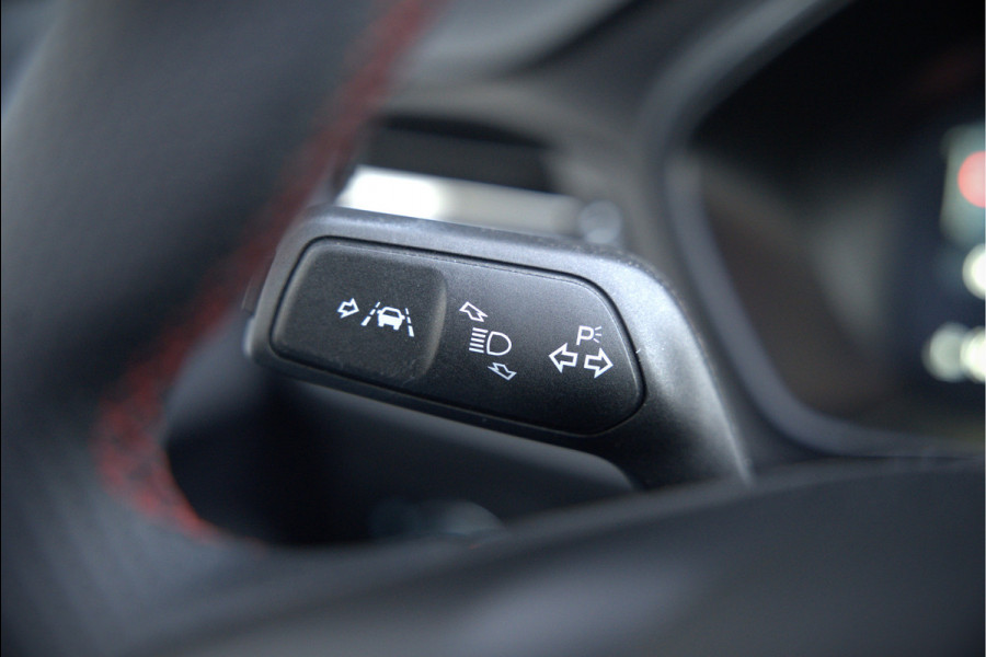 Ford Focus 1.0 EcoBoost Hybrid ST Line X | Bang & Olufsen | Panoramadak | Stuurverwarming | Stoelverwarming | Dodehoekdetectie | Adaptive Cruise Control | Camera | Elektrische Stoel | Keyless | LED | B&O | Leer | Automaat | BTW | Fa