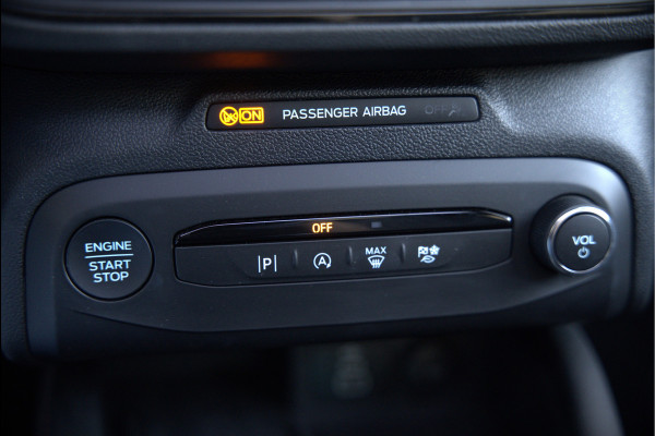 Ford Focus 1.0 EcoBoost Hybrid ST Line X | Bang & Olufsen | Panoramadak | Stuurverwarming | Stoelverwarming | Dodehoekdetectie | Adaptive Cruise Control | Camera | Elektrische Stoel | Keyless | LED | B&O | Leer | Automaat | BTW | Fa