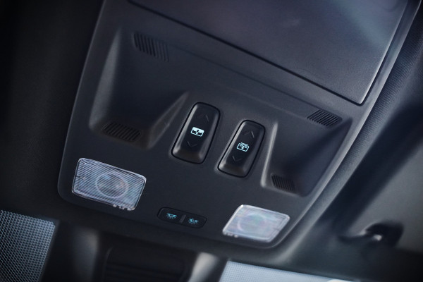 Ford Focus 1.0 EcoBoost Hybrid ST Line X | Bang & Olufsen | Panoramadak | Stuurverwarming | Stoelverwarming | Dodehoekdetectie | Adaptive Cruise Control | Camera | Elektrische Stoel | Keyless | LED | B&O | Leer | Automaat | BTW | Fa