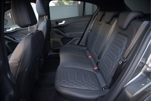 Ford Focus 1.0 EcoBoost Hybrid ST Line X | Bang & Olufsen | Panoramadak | Stuurverwarming | Stoelverwarming | Dodehoekdetectie | Adaptive Cruise Control | Camera | Elektrische Stoel | Keyless | LED | B&O | Leer | Automaat | BTW | Fa