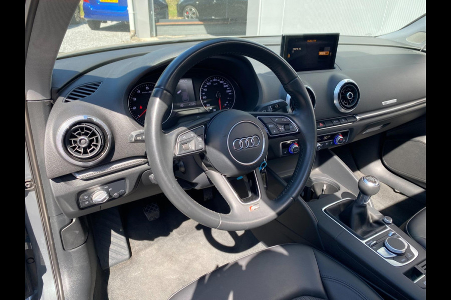Audi A3 Sportback 1.0 TFSI Sport S Line Edition |Pano-Opendak|Electr-Trekhaak|Leder-Stof|Stoelverw|Xenon|Cruise|PDC|Clima