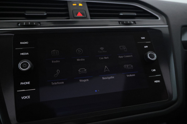 Volkswagen Tiguan 1.5 TSI ACT Highline Business R Panorama dak, Automaat, Massage stoel!