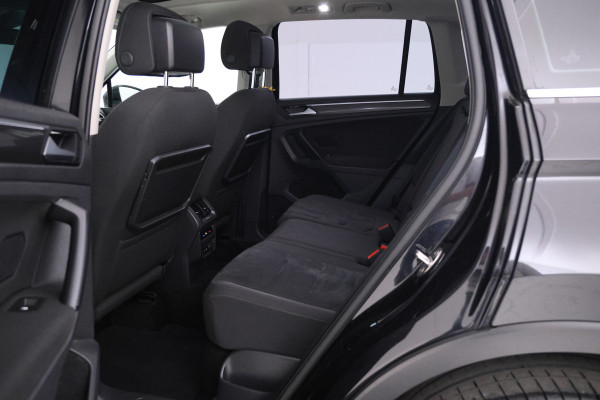 Volkswagen Tiguan 1.5 TSI ACT Highline Business R Panorama dak, Automaat, Massage stoel!