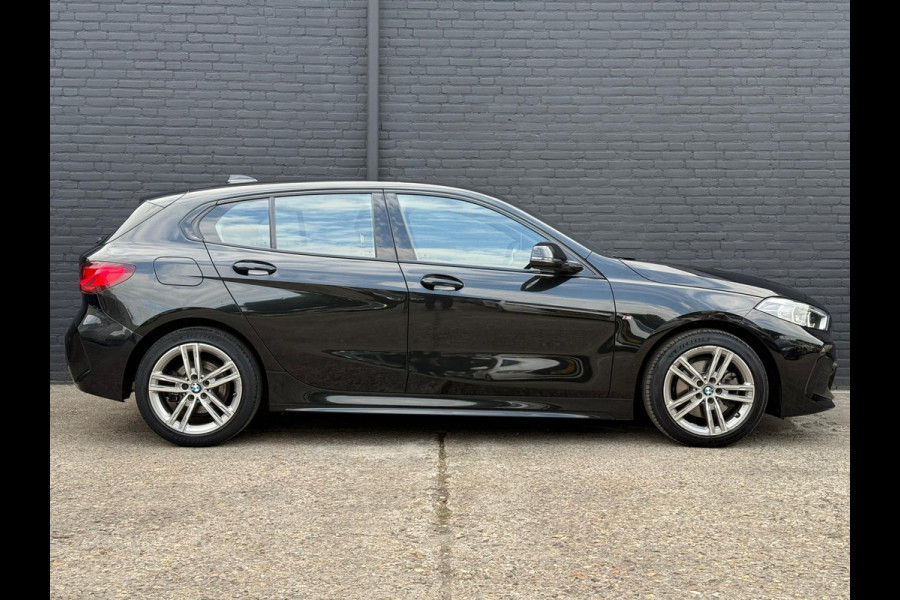 BMW 1-serie 118i M SPORT Plus NAVI | PDC | LEDER | CRUISE | AUTOMAAT | BTW