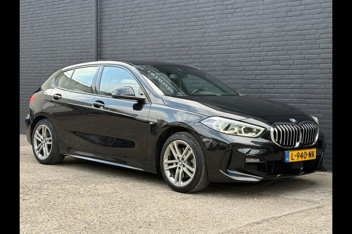 BMW 1-serie 118i M SPORT Plus NAVI | PDC | LEDER | CRUISE | AUTOMAAT | BTW BMW 1-serie 118i M SPORT Plus NAVI | PDC | LEDER | CRUISE | AUTOMAAT | BTW