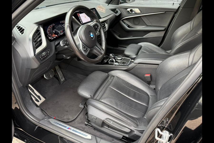 BMW 1-serie 118i M SPORT Plus NAVI | PDC | LEDER | CRUISE | AUTOMAAT | BTW