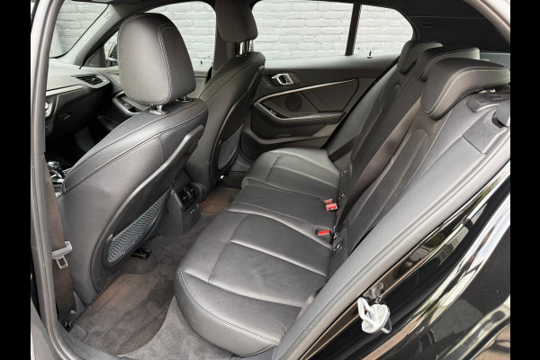 BMW 1-serie 118i M SPORT Plus NAVI | PDC | LEDER | CRUISE | AUTOMAAT | BTW