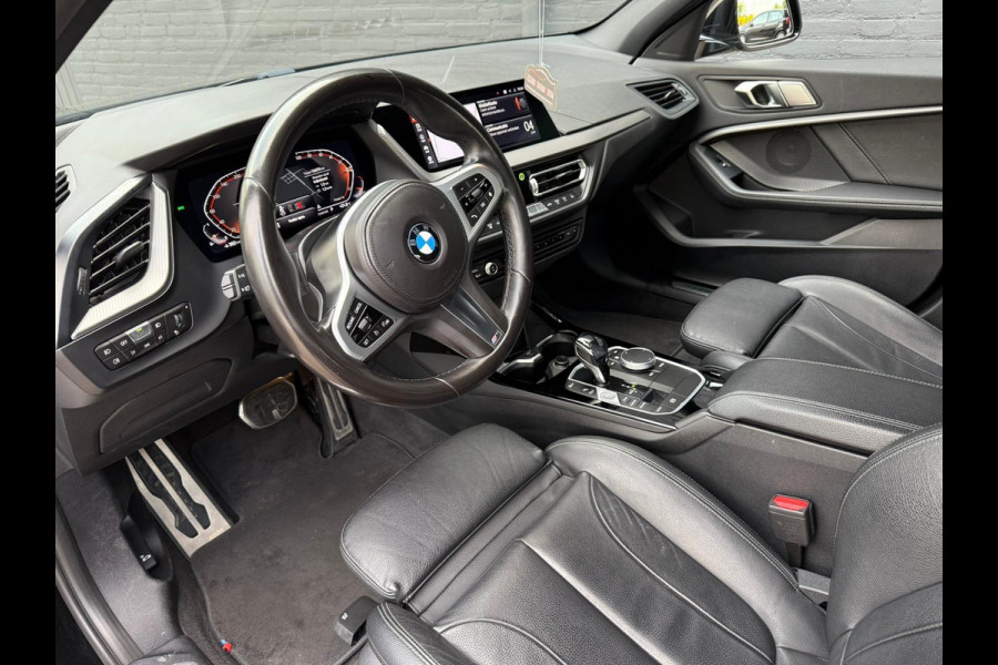 BMW 1-serie 118i M SPORT Plus NAVI | PDC | LEDER | CRUISE | AUTOMAAT | BTW