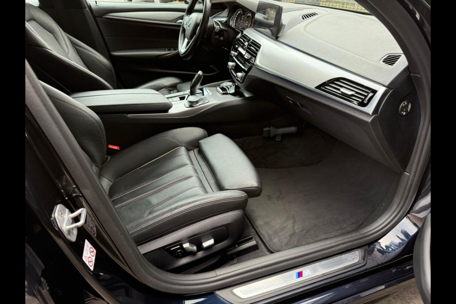 BMW 5 Serie Touring 520i M SPORT NAVI | PDC | LEDER | STOELVERWARMING | KEYLESS | CRUISE | BTW