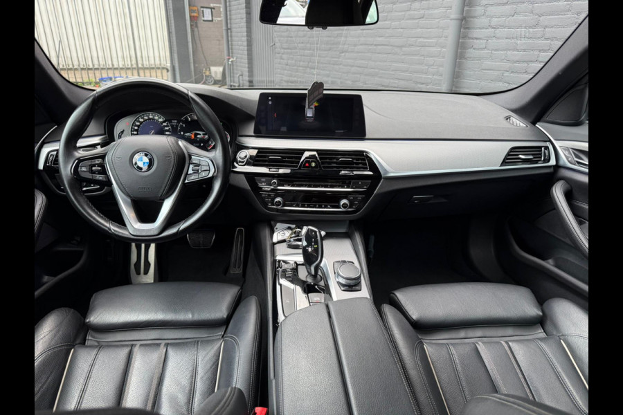 BMW 5 Serie Touring 520i M SPORT NAVI | PDC | LEDER | STOELVERWARMING | KEYLESS | CRUISE | BTW