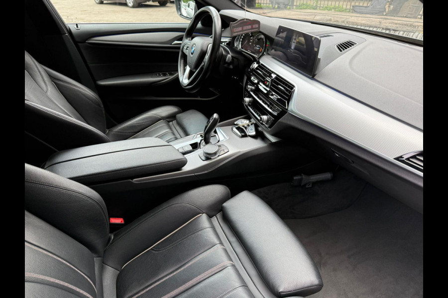 BMW 5 Serie Touring 520i M SPORT NAVI | PDC | LEDER | STOELVERWARMING | KEYLESS | CRUISE | BTW