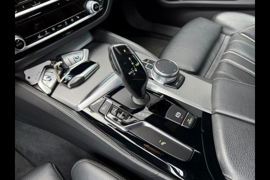 BMW 5 Serie Touring 520i M SPORT NAVI | PDC | LEDER | STOELVERWARMING | KEYLESS | CRUISE | BTW