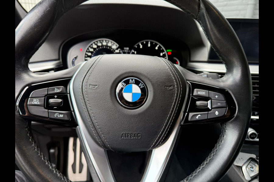 BMW 5 Serie Touring 520i M SPORT NAVI | PDC | LEDER | STOELVERWARMING | KEYLESS | CRUISE | BTW