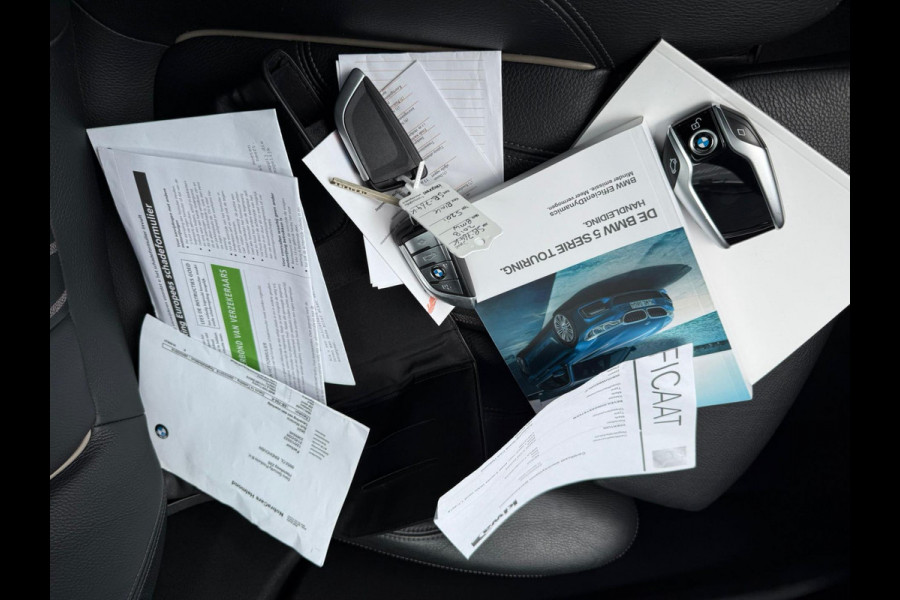 BMW 5 Serie Touring 520i M SPORT NAVI | PDC | LEDER | STOELVERWARMING | KEYLESS | CRUISE | BTW