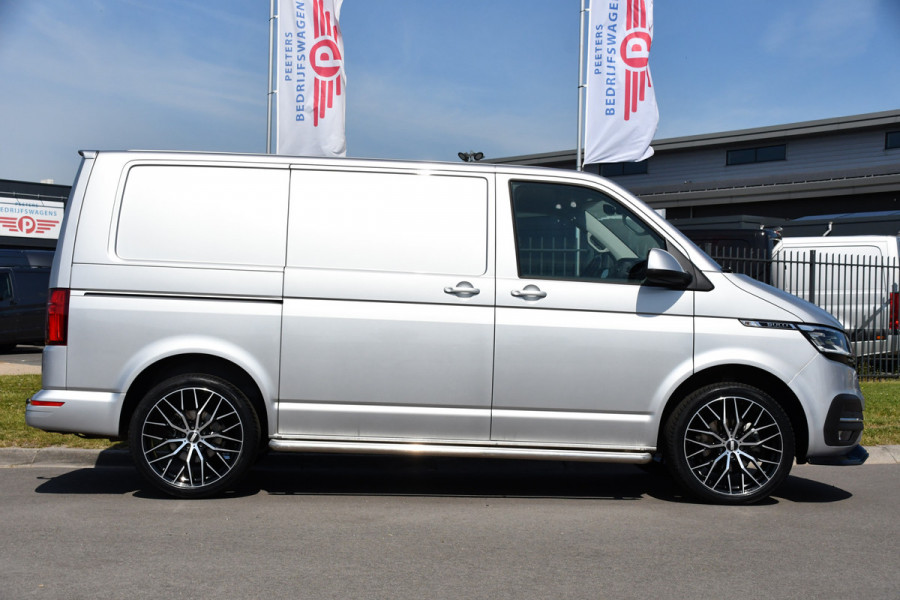 Volkswagen Transporter 2.0 TDI L1H1 32 Bulli Virtual, Adaptieve Cruise, Camera, Carplay, 150PK, LED, 2 x Schuifdeur, NAVI, Uniek!