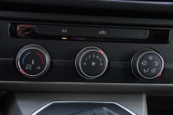 Volkswagen Transporter 2.0 TDI L1H1 32 Bulli Virtual, Adaptieve Cruise, Camera, Carplay, 150PK, LED, 2 x Schuifdeur, NAVI, Uniek!