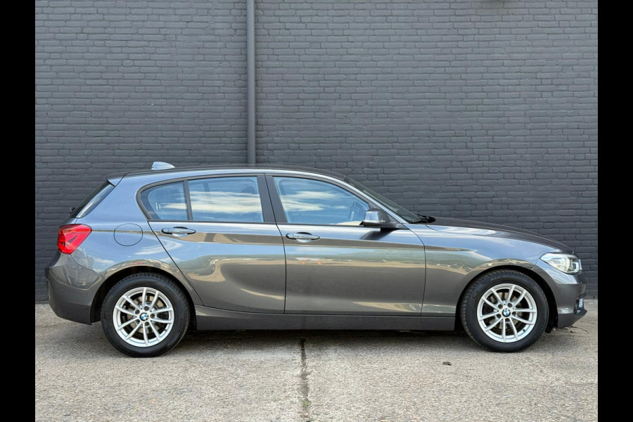 BMW 1-serie 118i Corporate Lease Executive NAVI | PDC | AIRCO | CRUISE | NWE APK