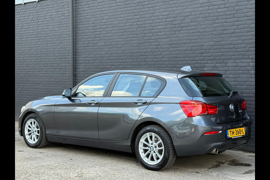 BMW 1-serie 118i Corporate Lease Executive NAVI | PDC | AIRCO | CRUISE | NWE APK