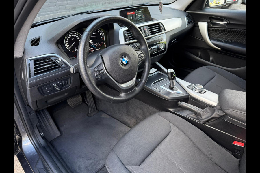 BMW 1-serie 118i Corporate Lease Executive NAVI | PDC | AIRCO | CRUISE | NWE APK