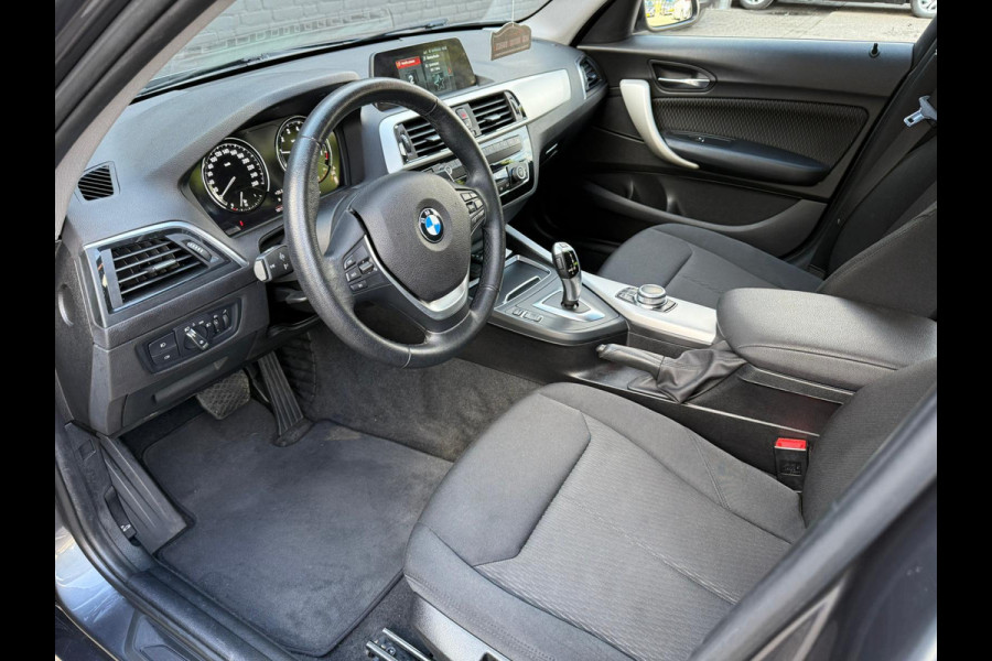 BMW 1-serie 118i Corporate Lease Executive NAVI | PDC | AIRCO | CRUISE | NWE APK