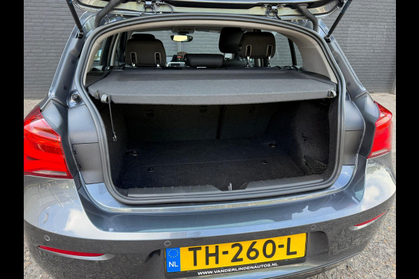BMW 1-serie 118i Corporate Lease Executive NAVI | PDC | AIRCO | CRUISE | NWE APK