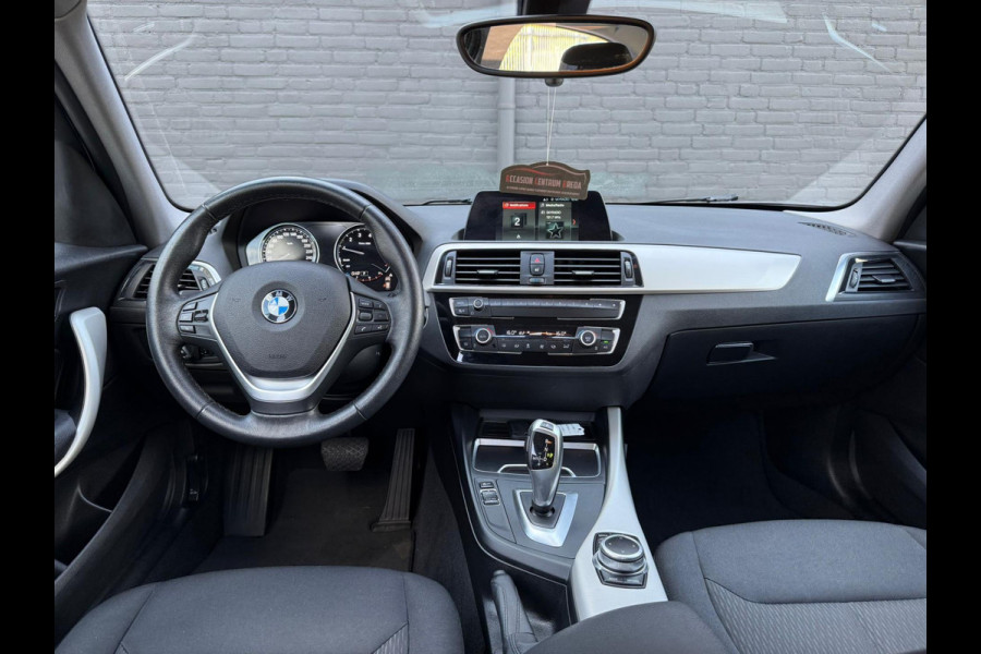 BMW 1-serie 118i Corporate Lease Executive NAVI | PDC | AIRCO | CRUISE | NWE APK