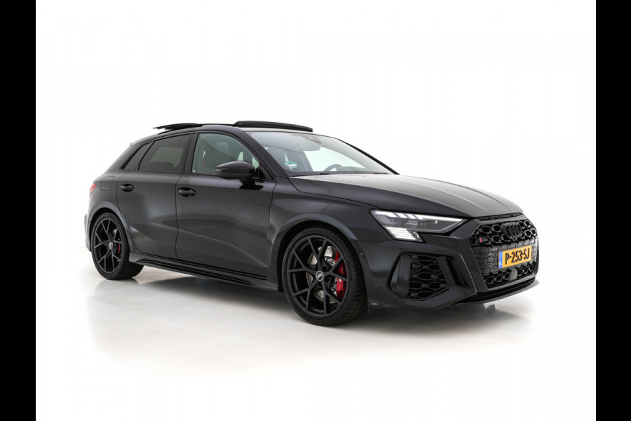 Audi RS3 Sportback 2.5 TFSI quattro Aut. *PANO | HEAD-UP | MATRIX-LED | FULL-LED | ADAPTIVE-CRUISE | BLIND-SPOT | MEMORY-PACK | KEYLESS | SPORT-SEATS | CAMERA | DIGI-COCKPIT | AMBIENT-LIGHT | 19''ALU*