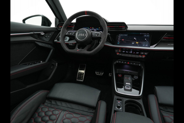 Audi RS3 Sportback 2.5 TFSI quattro Aut. *PANO | HEAD-UP | MATRIX-LED | FULL-LED | ADAPTIVE-CRUISE | BLIND-SPOT | MEMORY-PACK | KEYLESS | SPORT-SEATS | CAMERA | DIGI-COCKPIT | AMBIENT-LIGHT | 19''ALU*