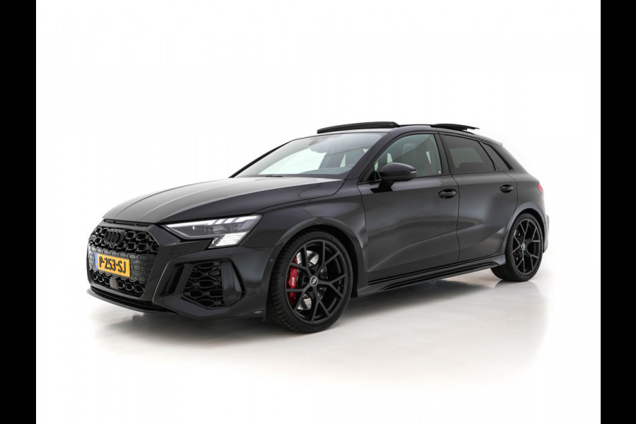 Audi RS3 Sportback 2.5 TFSI quattro Aut. *PANO | HEAD-UP | MATRIX-LED | FULL-LED | ADAPTIVE-CRUISE | BLIND-SPOT | MEMORY-PACK | KEYLESS | SPORT-SEATS | CAMERA | DIGI-COCKPIT | AMBIENT-LIGHT | 19''ALU*