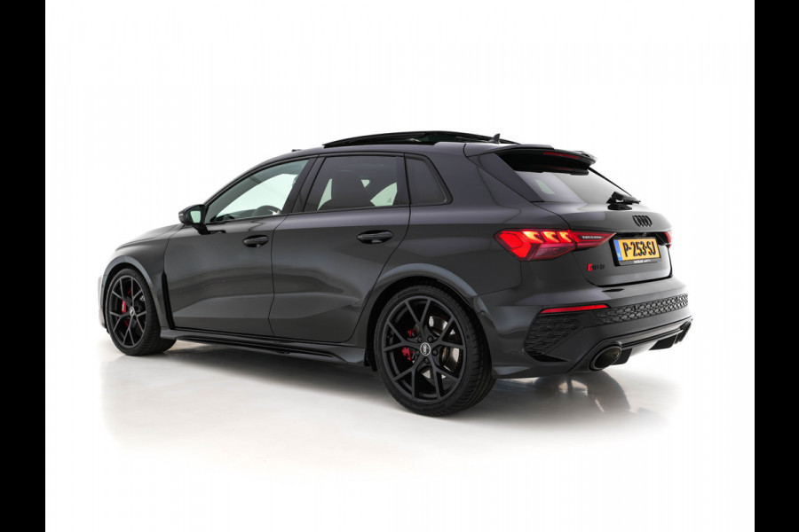 Audi RS3 Sportback 2.5 TFSI quattro Aut. *PANO | HEAD-UP | MATRIX-LED | FULL-LED | ADAPTIVE-CRUISE | BLIND-SPOT | MEMORY-PACK | KEYLESS | SPORT-SEATS | CAMERA | DIGI-COCKPIT | AMBIENT-LIGHT | 19''ALU*