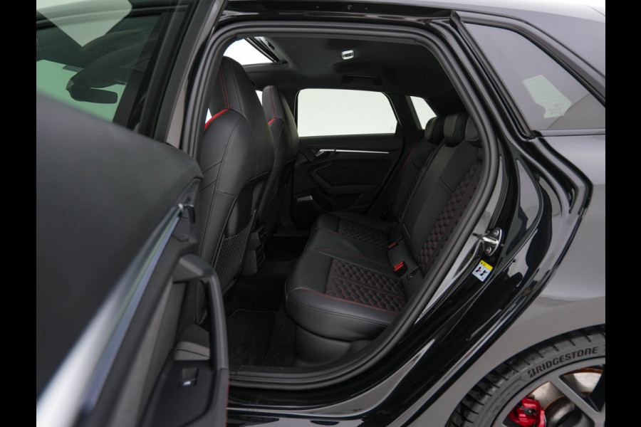 Audi RS3 Sportback 2.5 TFSI quattro Aut. *PANO | HEAD-UP | MATRIX-LED | FULL-LED | ADAPTIVE-CRUISE | BLIND-SPOT | MEMORY-PACK | KEYLESS | SPORT-SEATS | CAMERA | DIGI-COCKPIT | AMBIENT-LIGHT | 19''ALU*