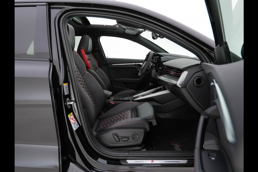 Audi RS3 Sportback 2.5 TFSI quattro Aut. *PANO | HEAD-UP | MATRIX-LED | FULL-LED | ADAPTIVE-CRUISE | BLIND-SPOT | MEMORY-PACK | KEYLESS | SPORT-SEATS | CAMERA | DIGI-COCKPIT | AMBIENT-LIGHT | 19''ALU*